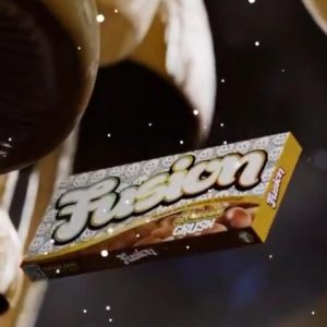 Fusion Almond Crush Chocolate Bar Europe